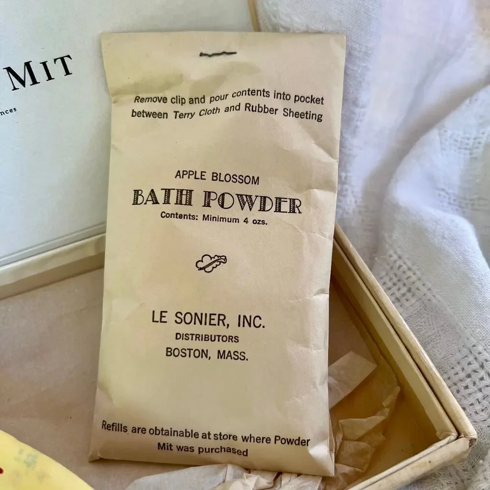 Vintage 40s Vanity Bath Powder Mitt Set Le Sonier Boston Apple Blossom Unused